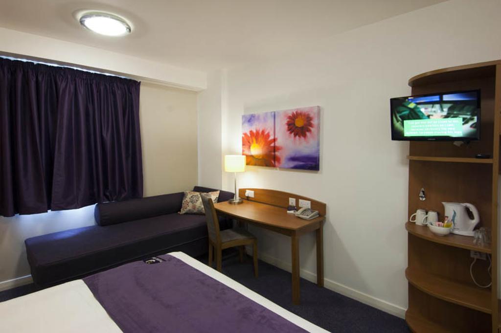 Premier Inn Newcastle City Centre Millennium Bridge מראה חיצוני תמונה